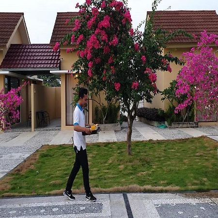 Belitung Holiday Resort Sijuk Esterno foto
