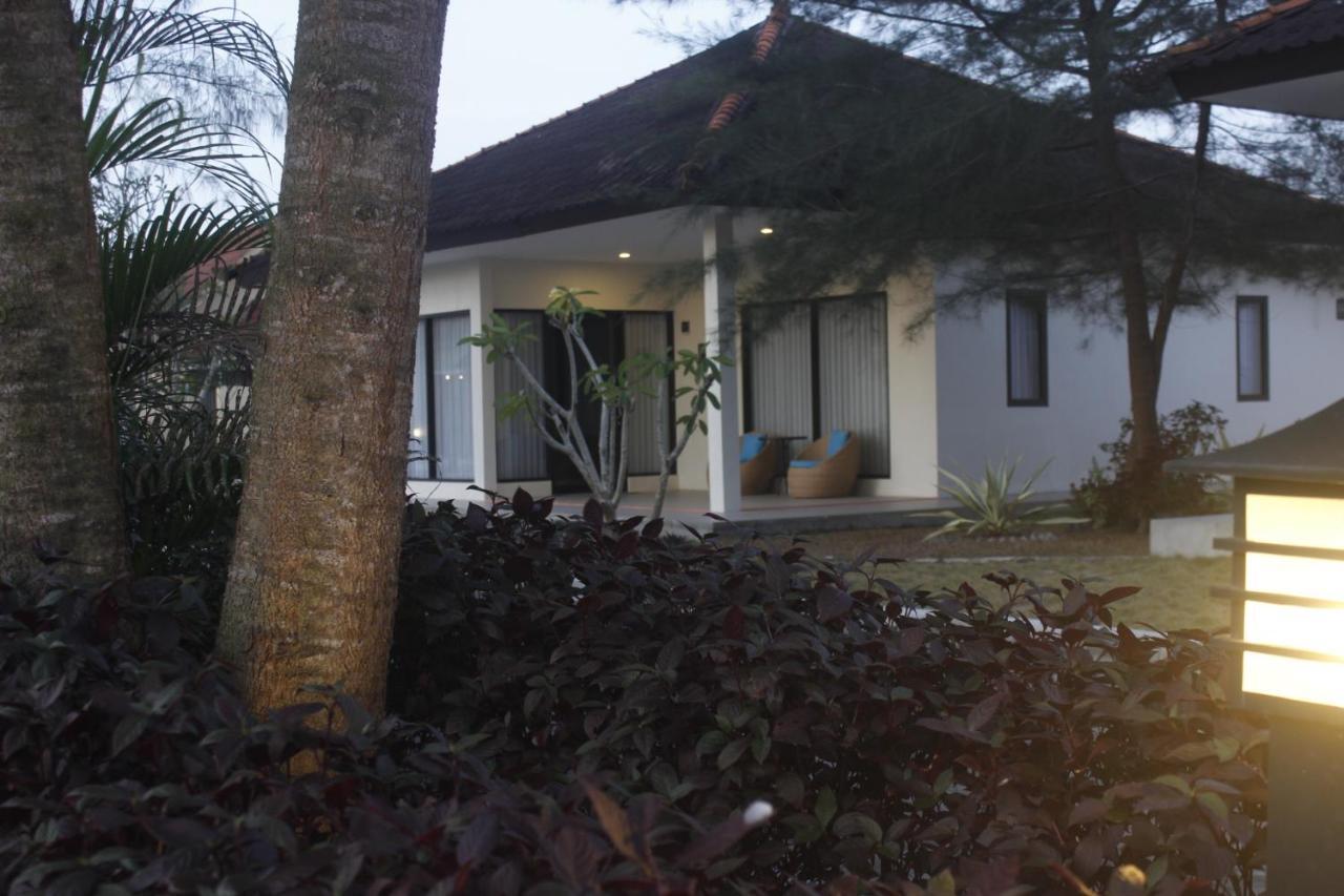 Belitung Holiday Resort Sijuk Esterno foto